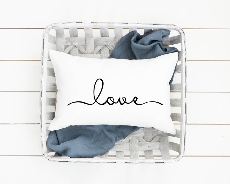 Love Inspirational Motivational Pillow Word Quote Throw Cushion 12x 18 imagem 3