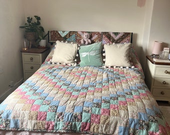 Handgenähter Patchwork Vintage Quilt. Doppelbett Größe.