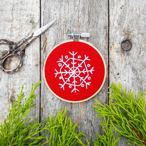 Embroidery Pattern - DIY Embroidery Pattern - Modern Embroidery -  Digital download - Embroidery - Handmade Embroidery - DIY Tutorial - Art