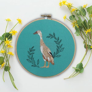 Runner Duck Embroidery | Embroidery PDF Pattern | Thread painting | Modern Maker Club | modern embroidery