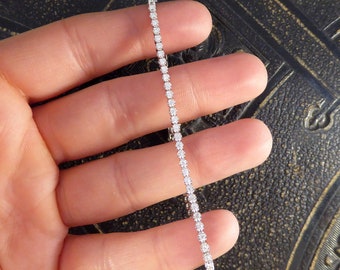 Classic and Fine 1.00ct Diamond Tennis Bracelet in White Gold