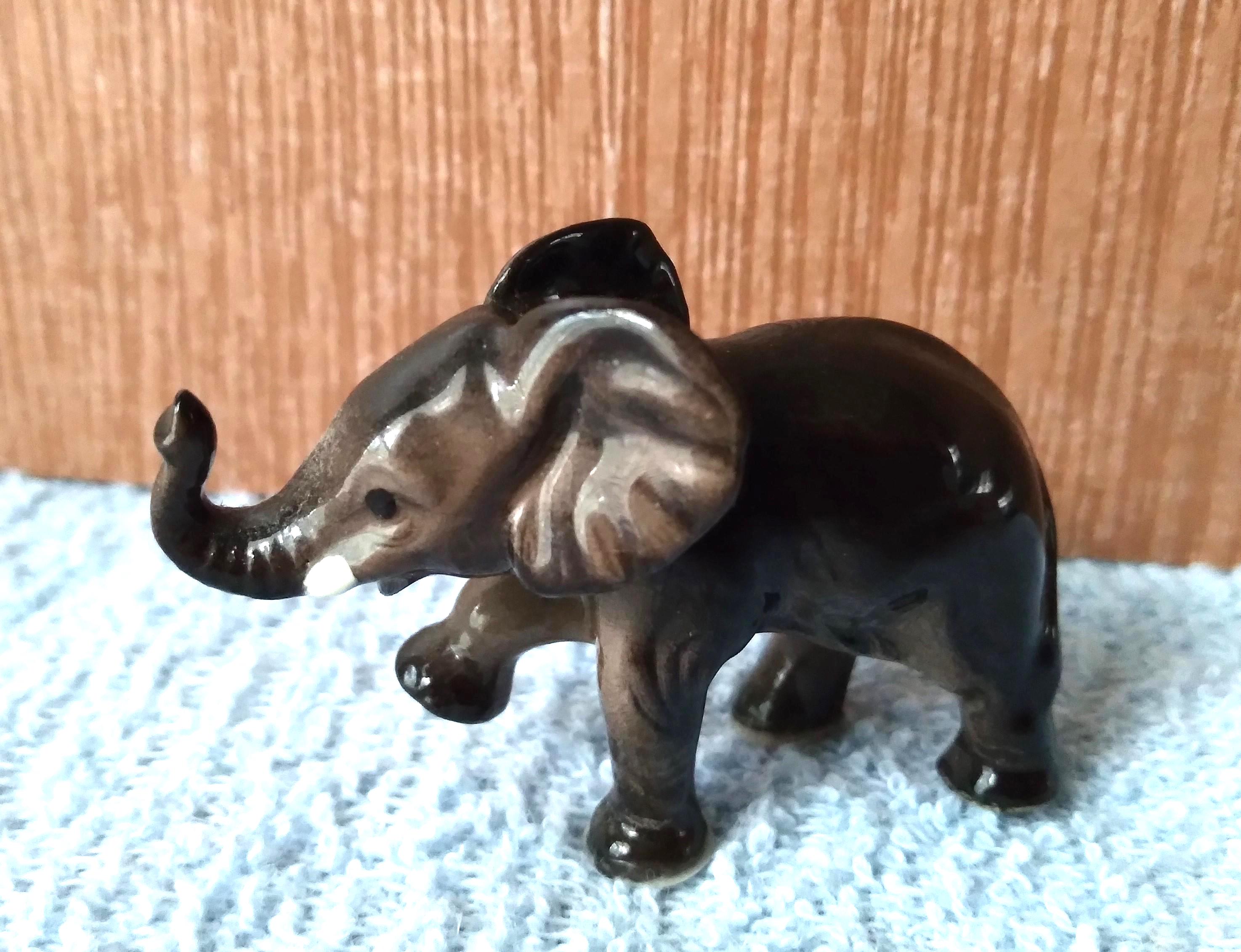 Hagen Renaker Elephant - Etsy