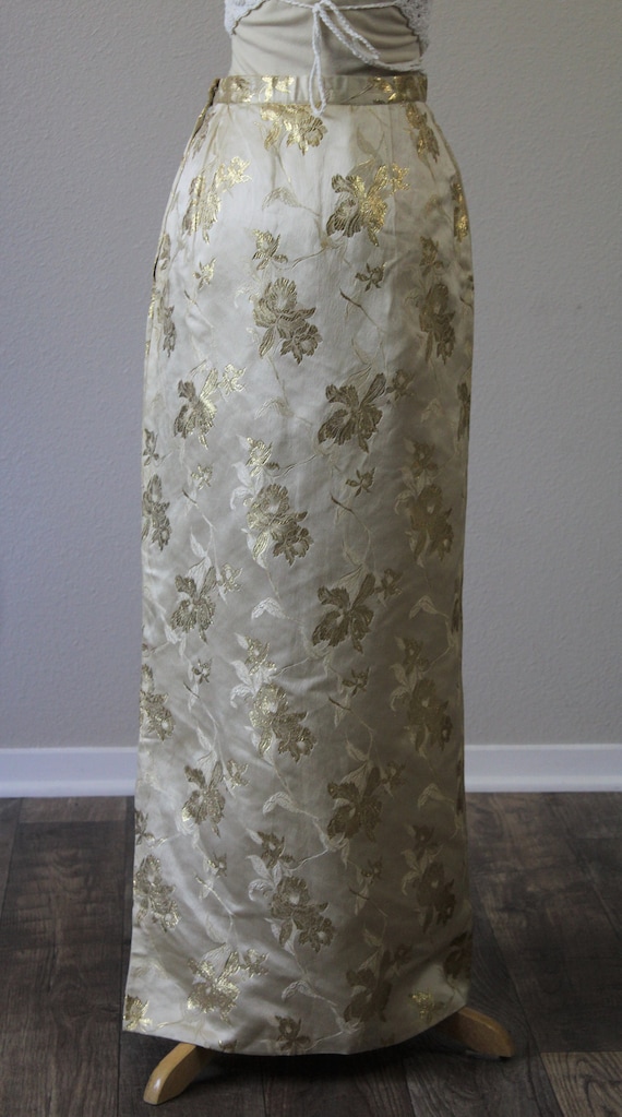 Vintage 60's 70's Asian Cream Gold Metallic SILK … - image 7