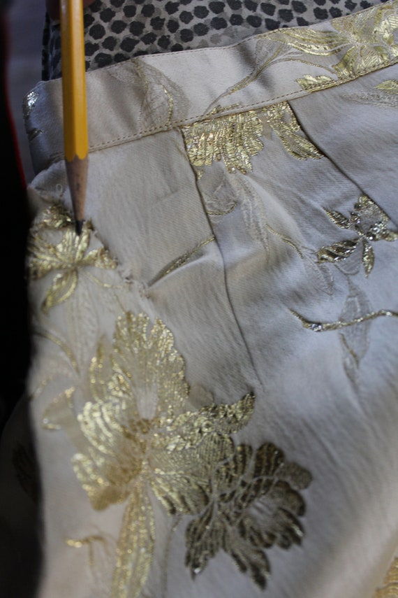 Vintage 60's 70's Asian Cream Gold Metallic SILK … - image 9