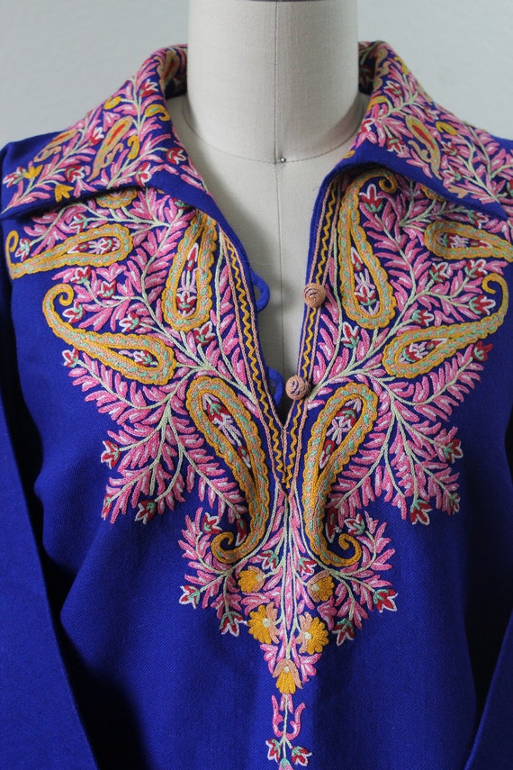 Vintage 1960s 70s Bohemian indigo blue wool pink … - image 7