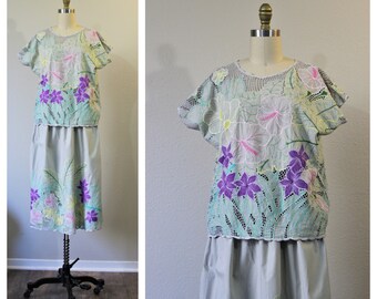 Vintage 80s Sage Green Mesh Embroidered Hibiscus Flower Tropical Blouse and Skirt  // US 6 8 Small Medium