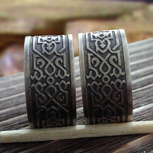 Unique Silver Earrings. Ornament Earrings. Oxidized Silver Earrings. Boucles d&#39;oreilles uniques en argent. Ohrringe