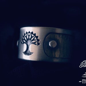 Wedding ring with tree, Mens Wedding Band, Tree Engraved Ring, Mens Tree Ring, Selesnya, Mens Rings, Eheringe.