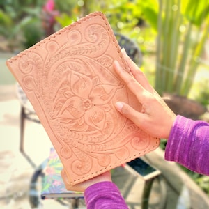 JW REGULAR Bible Cover Estrella oiled  //  Leather NWT Bible Cover,Pioneer Gifts,Baptism Gift / Medium Size New World Translation