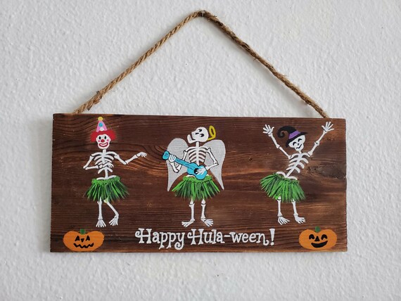 Tropical Halloween Rustic Wood Sign,  Hula Dancer Skeletons Wall Plaque Shelf Sitter, Happy Hulaween