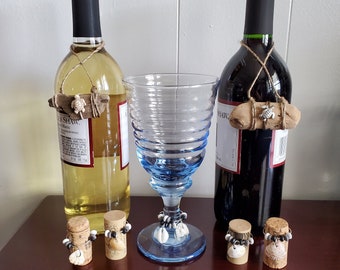 Seashell Wine Glass Charms and Driftwood Wine Bottle Tag, Rustic Coastal Beach Wine Lover Gift Set, Hostess Gift