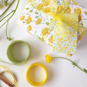 Gift wrap/tag set, featuring my watercolour 'Buttercup' design with ribbon, tissue paper & stickers image 7