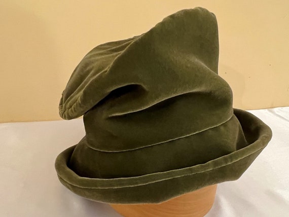 Green Velvet Hat, Green Hat, Avocado Green, Mini Top Hat, Top Hat, Men's Hat, Women's Hat, Winter Fall Spring, All Seasons Hat, Gift, Hat