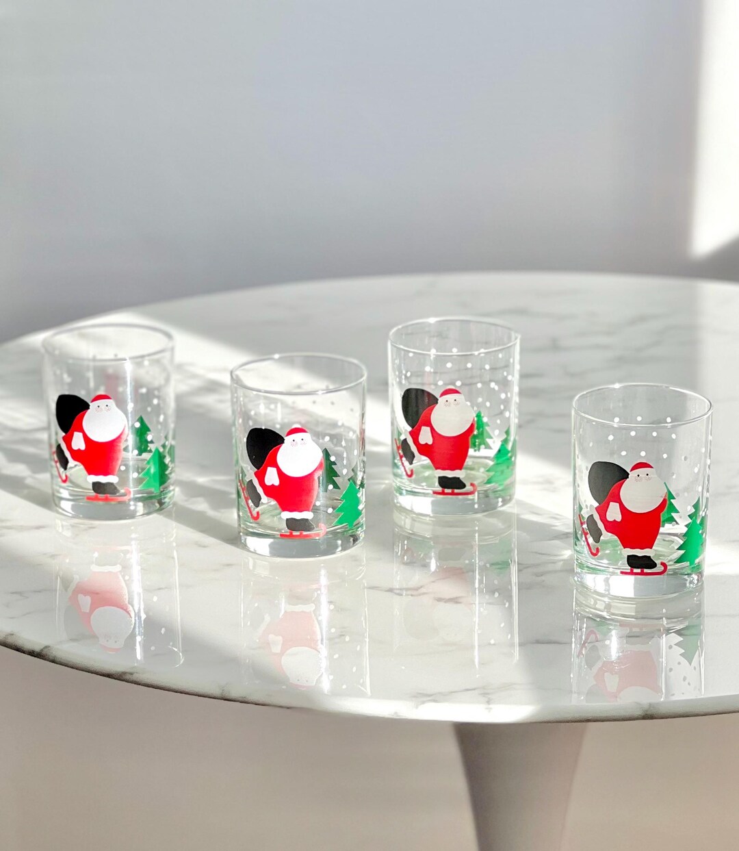 Vintage Christmas Drinking Glasses | Arcoroc Santa on Skates Pattern ...