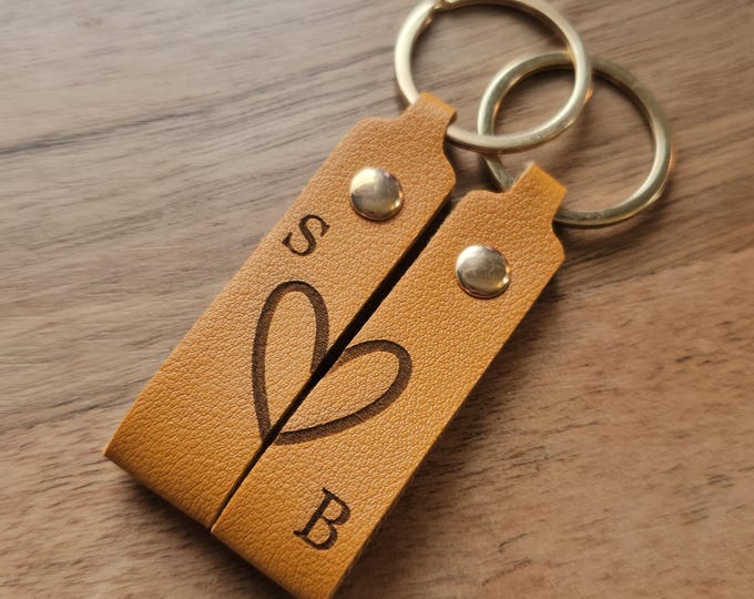 Couples keychain Gift, Custom Personalized keychain, Valentines Anniversary gift for