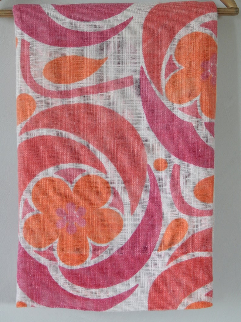 Scandinavian Vintage Pink/ Orange Flower Fabric Decorative Fabric Home
