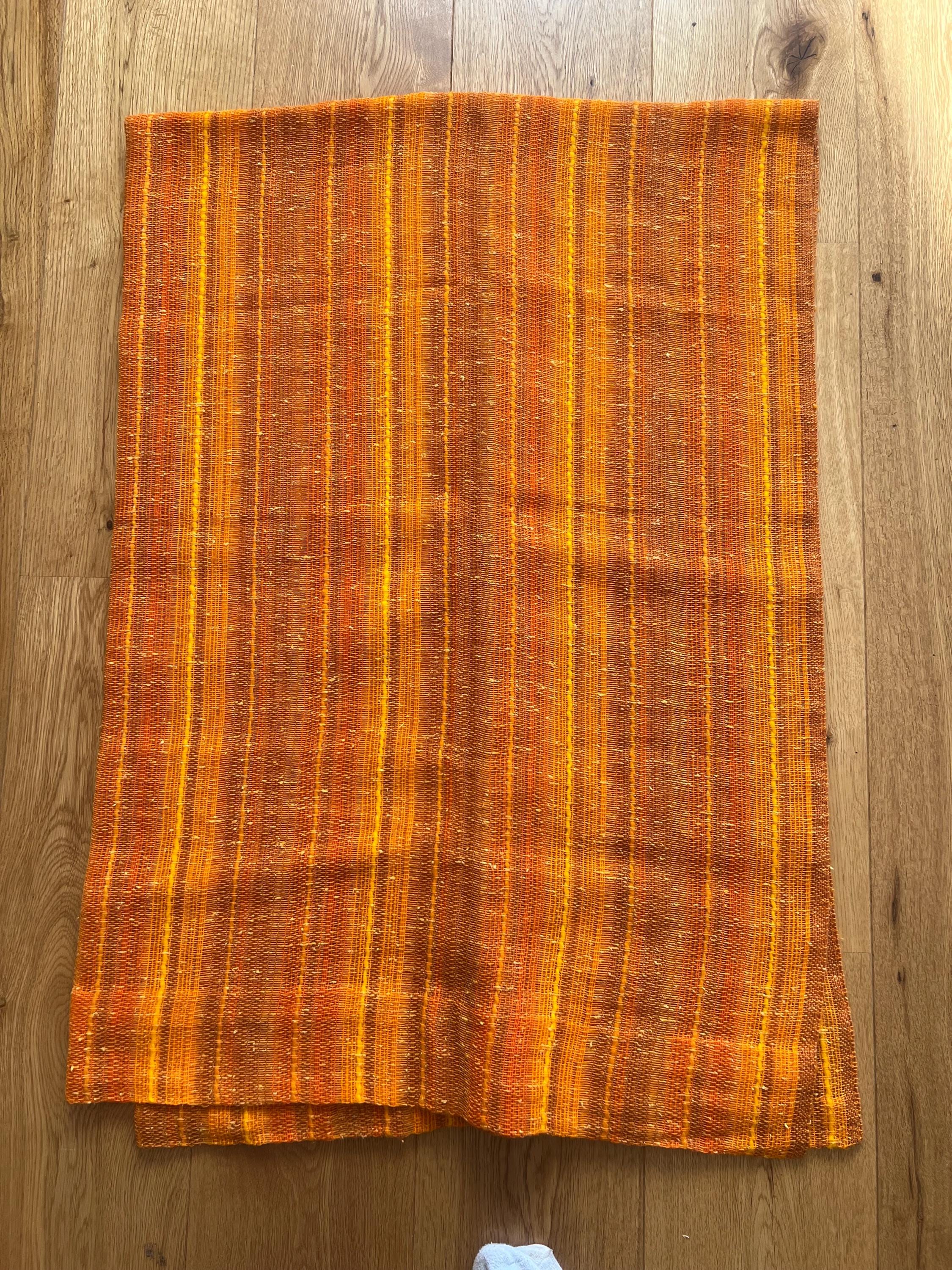 スカンジナビア風ヴィンテージ オレンジ/イエロー アクリル ビスコース