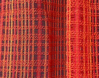 Lot de 2 voilages vintage scandinaves en laine orange/rouge, décoration rétro pour tringle de poche, années 1970. Un rideau mesure 150 x 154 cm (59 x 61 po.).