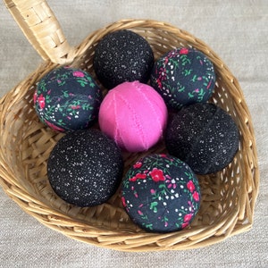 Set of 7 Rag Balls for Valentines Day Decor Decorative Orbs Fabric Covered Spheres Dining Table Centerpiece Rag Ball Bowl Filler Farmhouse