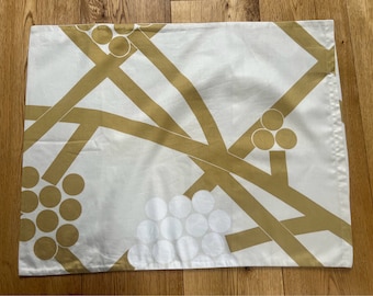 Scandinavian Vintage Marimekko Pillowcase white and beige Hortensie Pattern