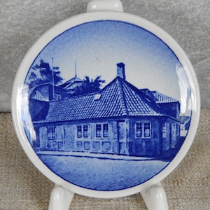 Dinamarquês Vintage Royal Copenhagen Dinamarca Borsen No 16/2010 H. C. Andersens Hus Odense Mini Prato