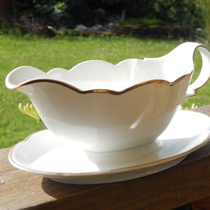 Vintage KAHLA Gravy Boat Vintage Sauce Boat
