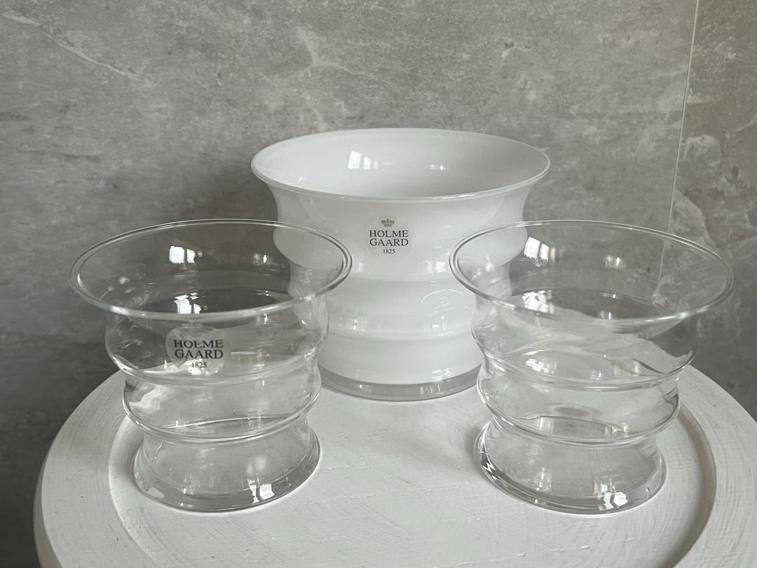 ホルムガードカレンブリクセンホワイト花瓶