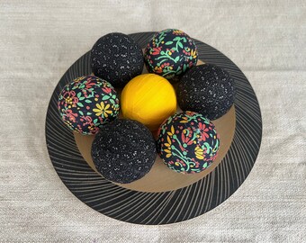 Set of 7 Rag Balls for Easter Decor Decorative Orbs Fabric Covered Spheres Dining Table Centerpiece Rag Ball Bowl Filler Farmhouse