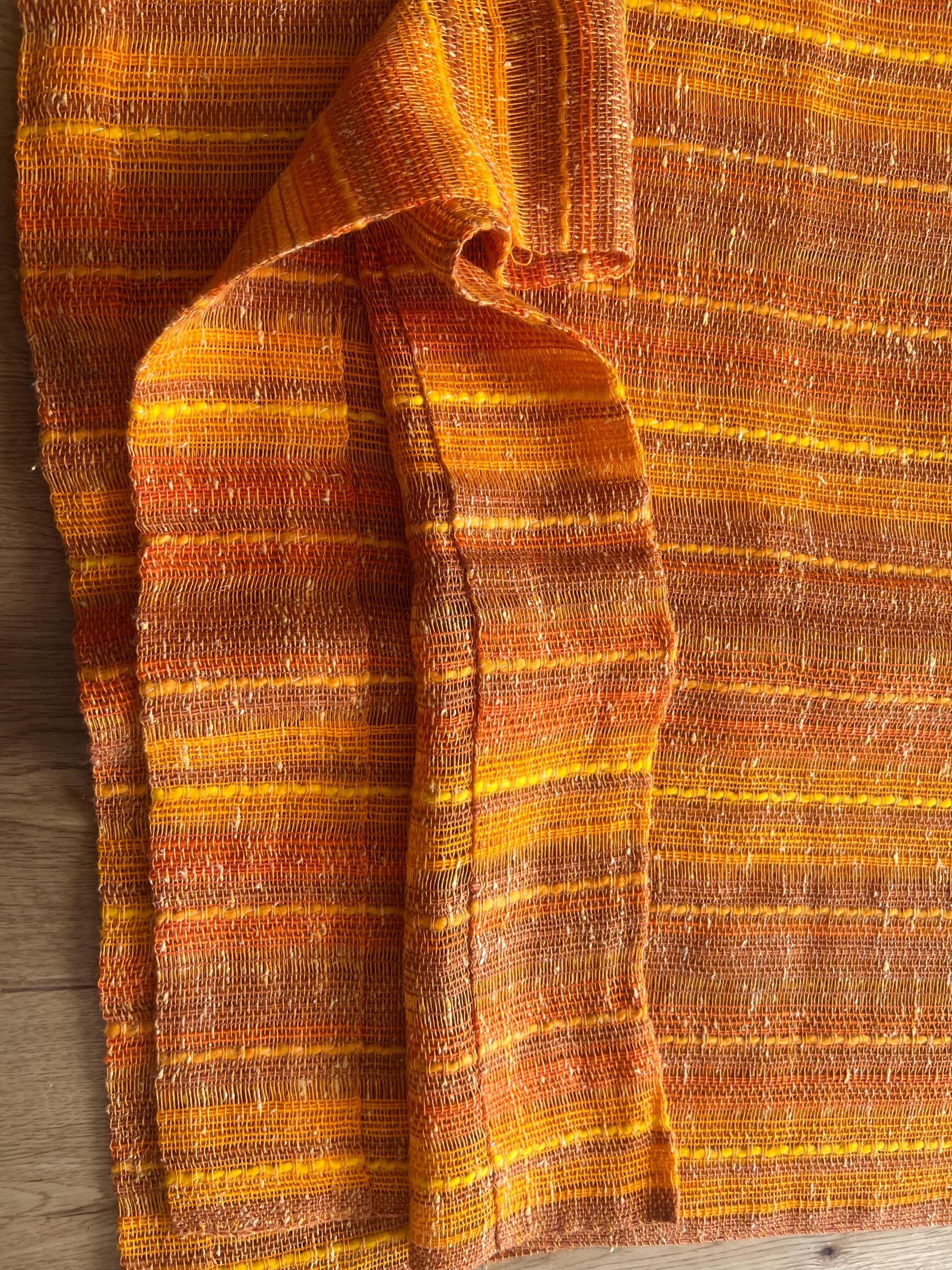 スカンジナビア風ヴィンテージ オレンジ/イエロー アクリル ビスコース