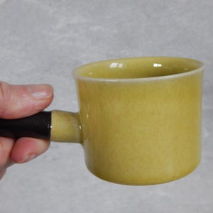 スカンジナビアのエスプレッソカップ 3 個セット Höganäs Keramik Stoneware Yellow Glossy Small Coffee Cup by Höganäs Härd スウェーデン