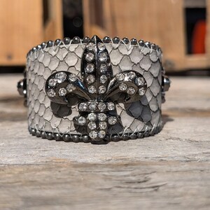 Genuine Leather Grey Fleur de Lis Bracelet