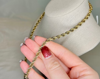Vintage Gold Tone Monet Chunky Rope Chain Necklace
