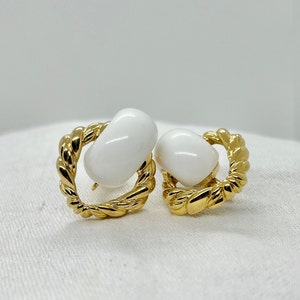 Vintage Trifari Gold Tone White Lucite Clip On Earrings