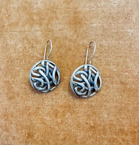 Retired Silpada Sterling Silver Intertwined Circle Earrings
