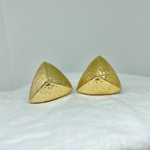 Vintage Givenchy 1980&#39;s Gold Tone Oversized Hammered Triangular Clip-On Earrings