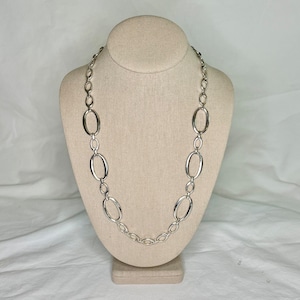 Vintage Trifari Silver Tone Circular Link Necklace