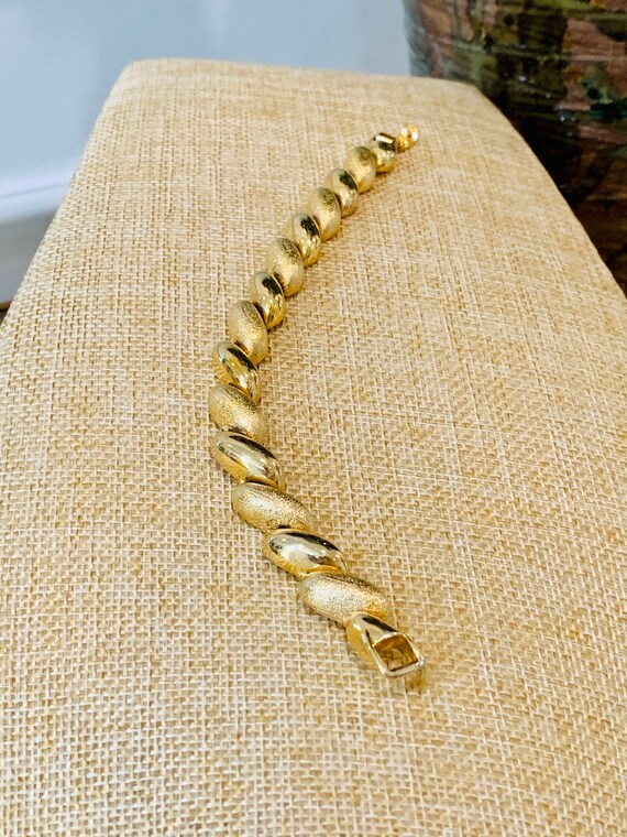 Vintage Gold Tone Chain Link Bracelet - image 5