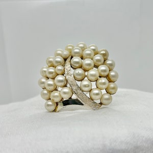 Vintage Art Silver Tone Faux Pearl Pin Brooch