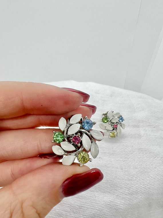 Vintage Lisner Silver Tone Multi Color Rhinestone… - image 2