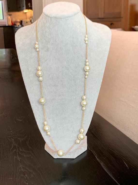 Vintage J Crew Gold Tone Faux Pearl Single Strand… - image 1