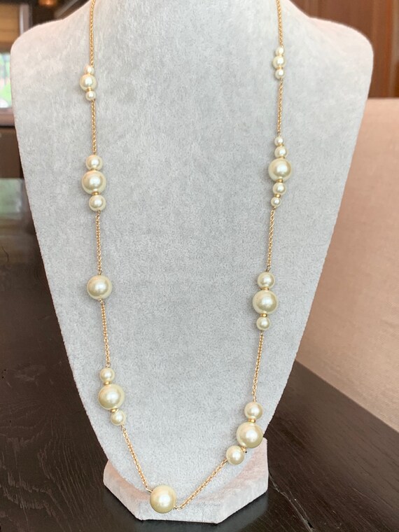 Vintage J Crew Gold Tone Faux Pearl Single Strand… - image 2