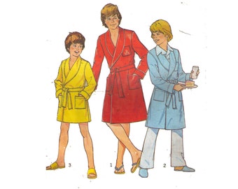 Simplicity 7066, 70s sewing pattern, size 7-8 boy's bathrobe pattern, wrap robe, long sleeves