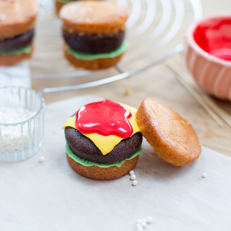 Burger Cupcake Kit image 7