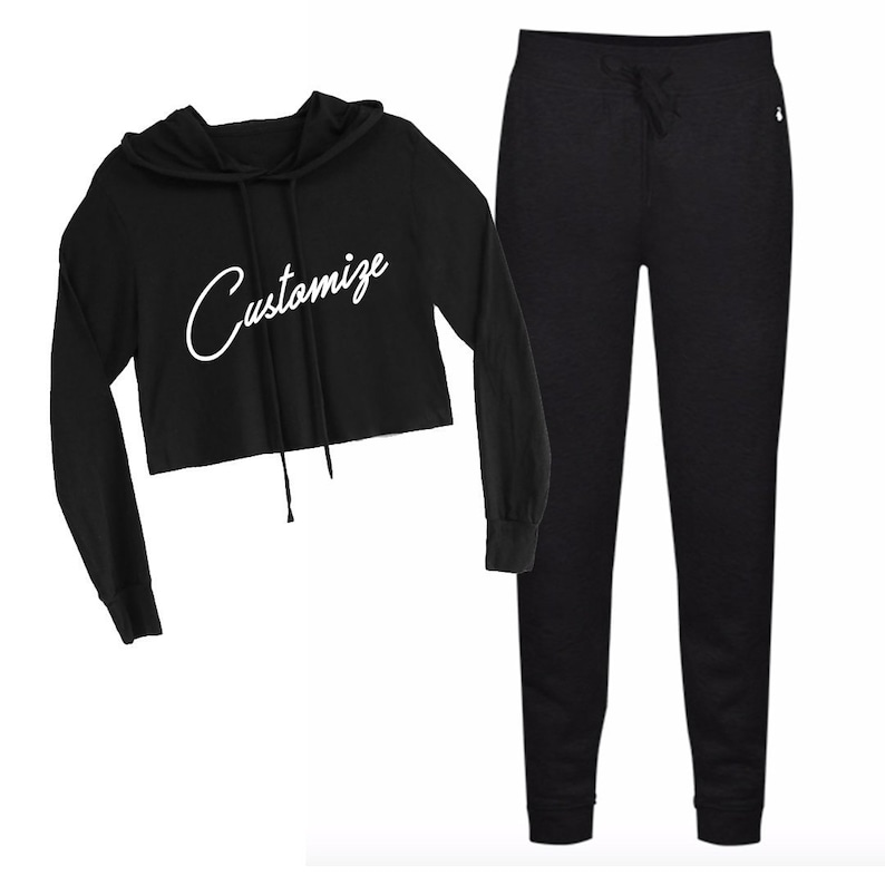CUSTOM TEXT Soft Fleece Long Sleeve Crop Sweatshirt and Black Jogger Pants Set Customize Hooded Black Crop Sweater and Jogger Set Travel Set
