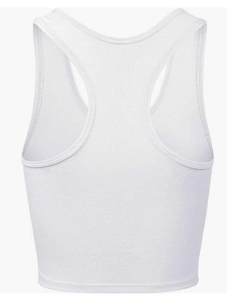 Puede incluir: Top corto blanco sin mangas con dise&ntilde;o de espalda de nadador.