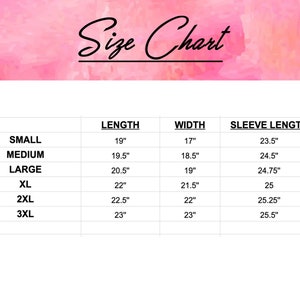 Pu&ograve; includere: Tabella delle taglie per abbigliamento con misure in pollici per lunghezza, larghezza e lunghezza della manica. Le taglie includono piccola, media, grande, XL, 2XL e 3XL.