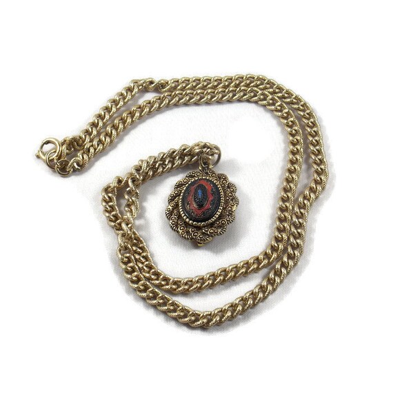 Sarah Coventry Old Venna Pendant Necklace - Sarah Coventry Pendant Sarah Coventry Old Venna Pendant Necklace - Sarah Coventry Pendant
