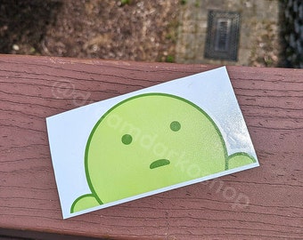 Green guy peeker