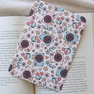 Kindle Inserts | Camera, Daisy, Cherry | spring & summer vibes, Oasis, Kobo