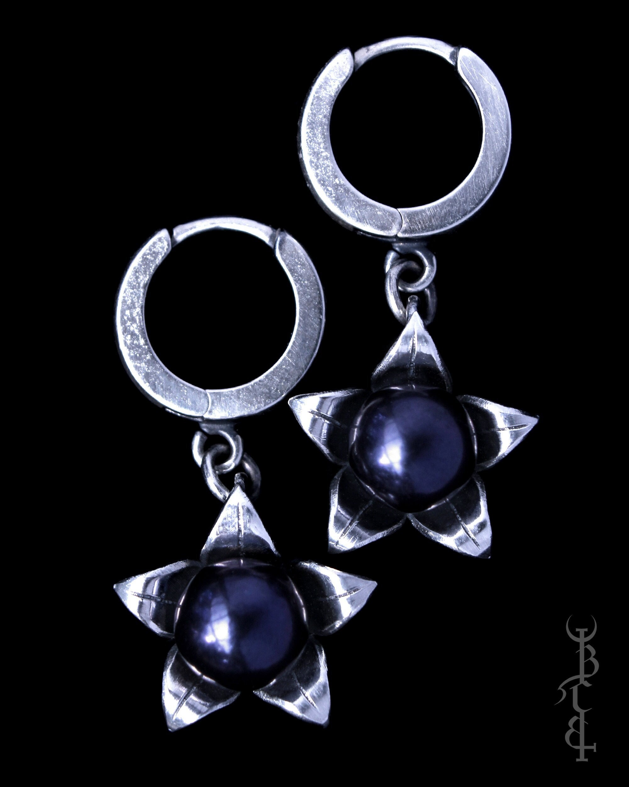 Black Pearl Earrings ‘Belladonna' Nightshade, Poisonous Plants, Witchy, Pagan, Occult Jewelry